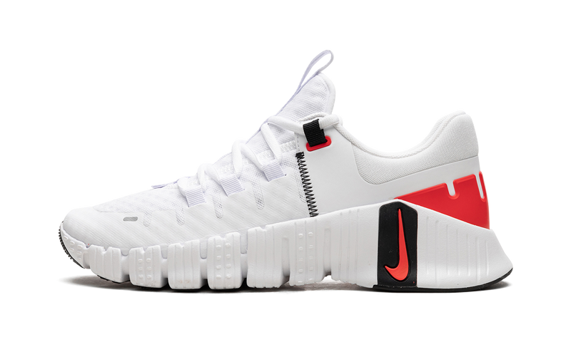 Nike Free Metcon 5 "White / Bright Crimson" DV3949-100